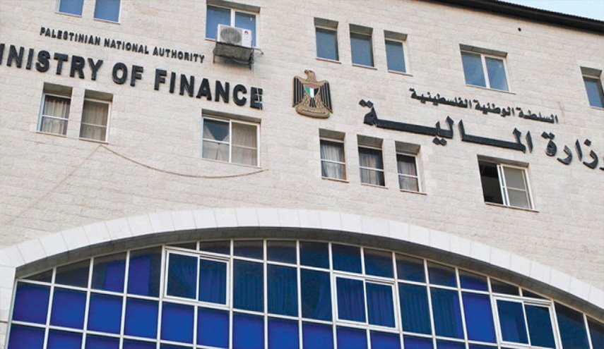 واشنطن والمطبعون يسلطون سيف المنح على رقبة السلطة الفلسطينية لتركيعها