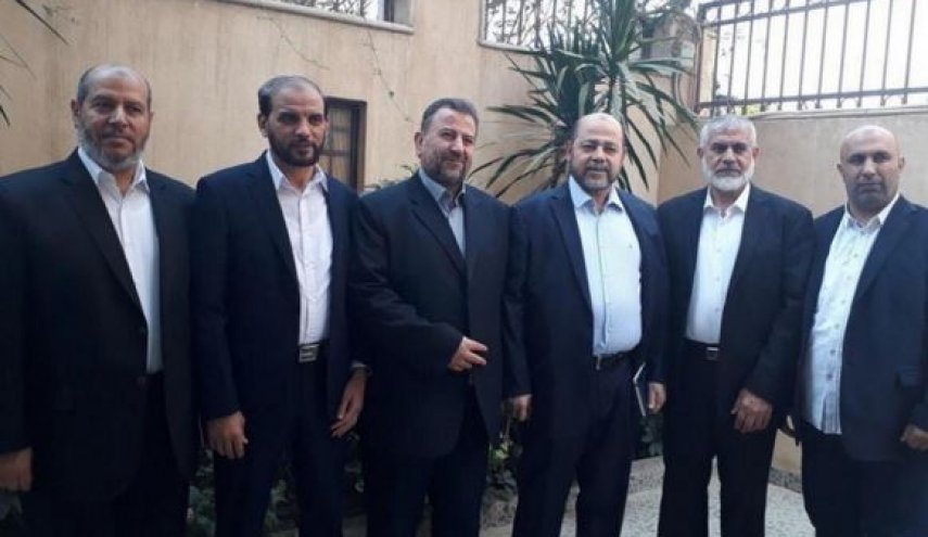 وفد قيادي من حماس يتوجه الى القاهرة