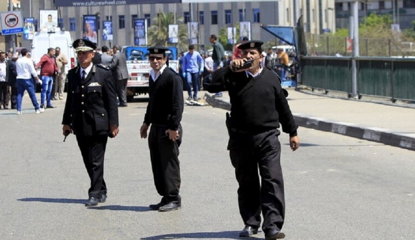 مصر.. موظف يحاول قتل 4 أشخاص والانتحار بسبب خلافات زوجية