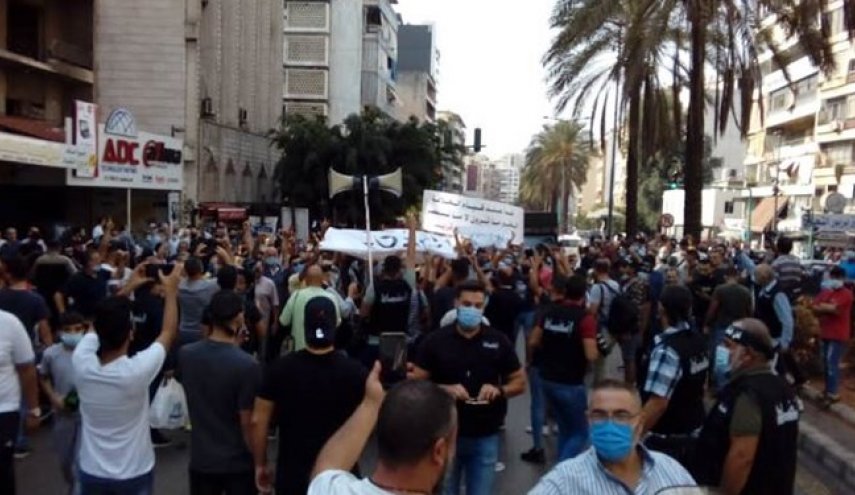 تظاهرات در لبنان و فلسطین در محکومیت اهانت به پیامبر اکرم (ص)
