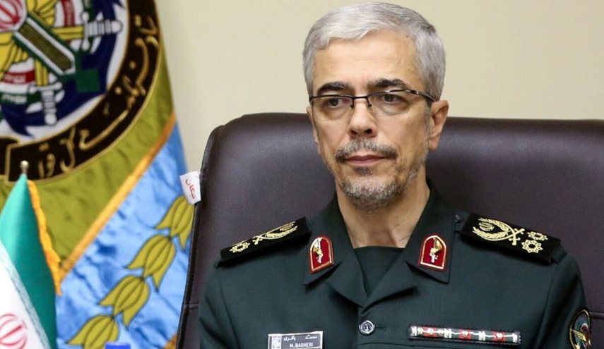 سرلشکر باقری: سالیانه ۲۰ هزار افسر به نیروهای مسلح می‌ پیوندد