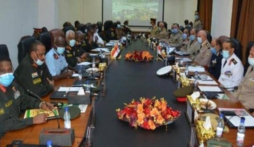 سودان روابط نظامی خود را با مصر تقویت می‌کند