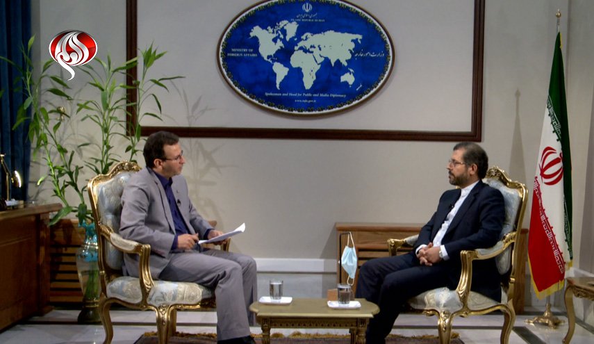 سیاست ایران با رفتن و آمدن یک نفر در کاخ سفید تغییر نمی کند/ انتظاری از کسی در واشنگتن نداریم/ ترامپ خطوط قرمز را رد کرد؛ پاسخ درخور را از ایران گرفت/ آمریکا باید توبه کند و جنگ اقتصادی علیه ایران را پایان دهد/ بررسی طرح ایران برای حل مناقشه قره باغ/ برخورد قاطعانه ایران با حضور تکفیری‌ها در منطقه/ کمک ایران برای توافق میان طرف های لبنانی/ تمامیت ارضی و یکپارچگی عراق خط قرمز ایران است/ برای باقی ماندن ترامپ، کشورهای کوچک عربی تمام آبرو و حیثیت خود را خرج کردند/ پیام وزیر خارجه ایران در سفر به ونزوئلا