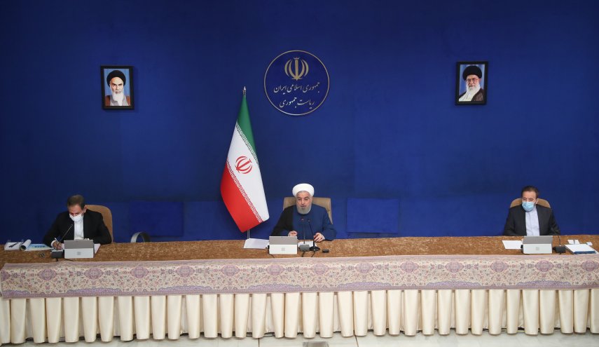دولت ناچار است مطابق نظر کارشناسان، با تعطیلی فراگیر، مانع پیشروی ویروس مخرب کرونا شود