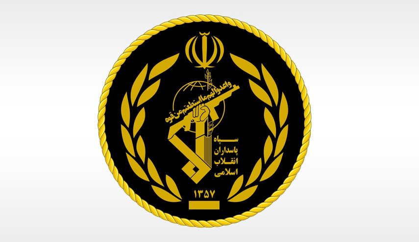 توقیف شناور خارجی حامل سوخت قاچاق توسط سپاه
