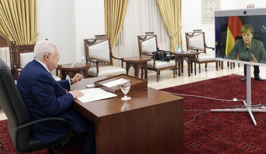 بررسی مذاکرات سازش در گفتگوی ابومازن با مرکل