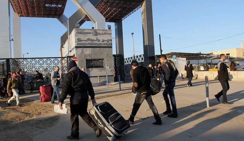 فتح معبر رفح بين مصر وغزة استثنائيا في كلا الاتجاهين