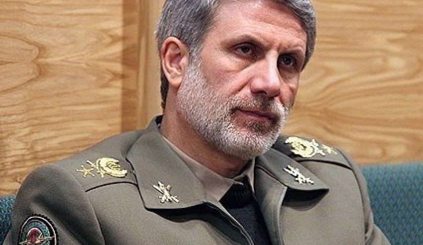 وزیر دفاع: تنها خواسته همسر شهید فخری‌زاده ادامه دادن راه او است