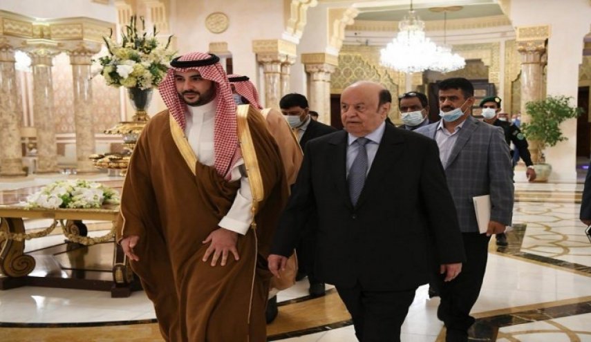 السعودية تضغط على هادي لإعلان حكومة جديدة 