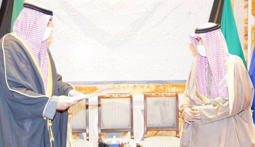 دولت کویت استعفا کرد