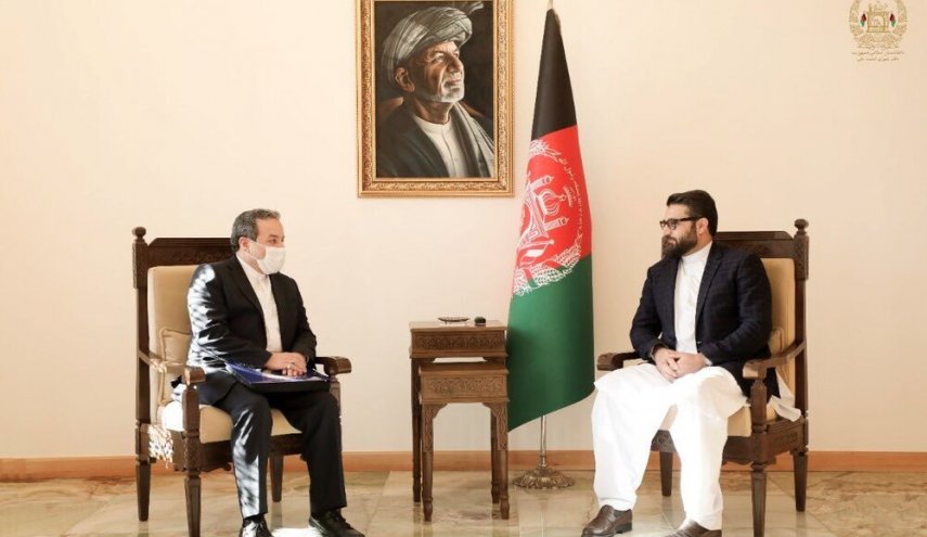 امنیت و صلح محور دیدارهای جداگانه عراقچی با مشاور امنیت ملی و معاون وزیر خارجه افغانستان
