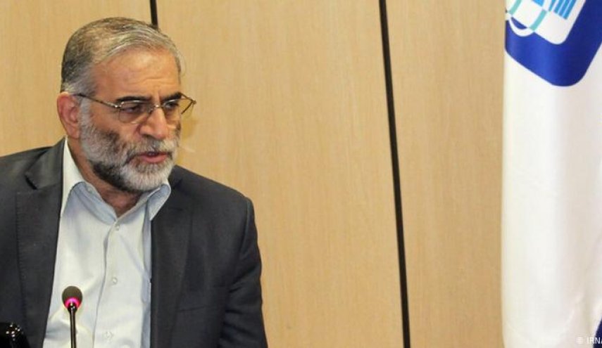 اعطای نشان «درجه یک نصر» به خانواده شهید فخری زاده