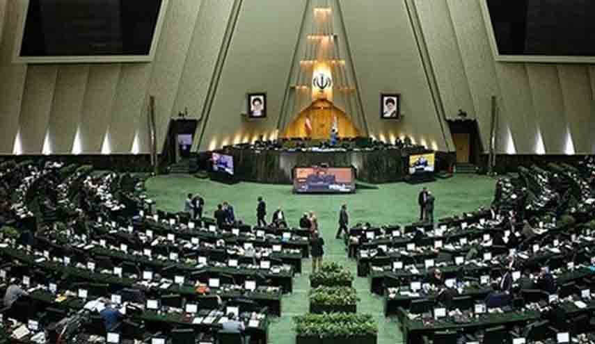 مجلس دولت را به کاهش صادرات نفت و فروش به پالایشگاه‌های داخلی ملزم کرد
