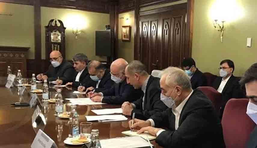 رایزنی نفتی زنگنه با معاون نخست وزیر روسیه/ تقویت همگرایی تهران ـ مسکو در شرایط تحریم های آمریکا