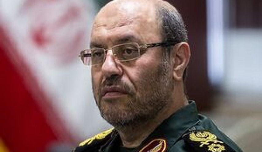 توصیه سردار دهقان به ترامپ: سال نو میلادی را برای آمریکایی‌ها به عزا تبدیل نکن
