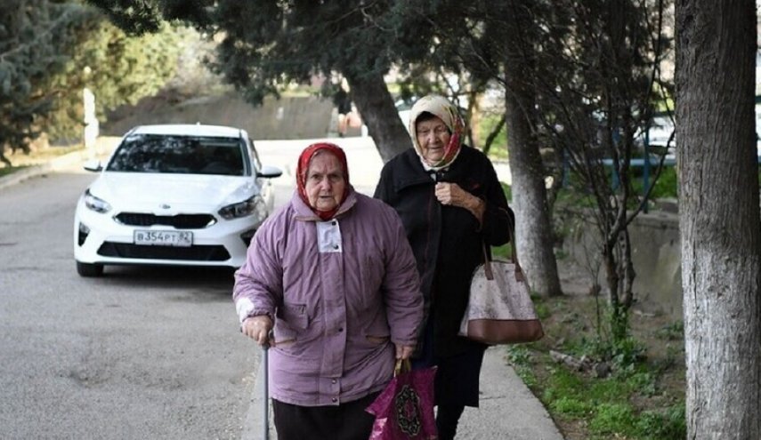 أكبر معمرة على وجه الأرض تحتفل بعيد ميلادها
