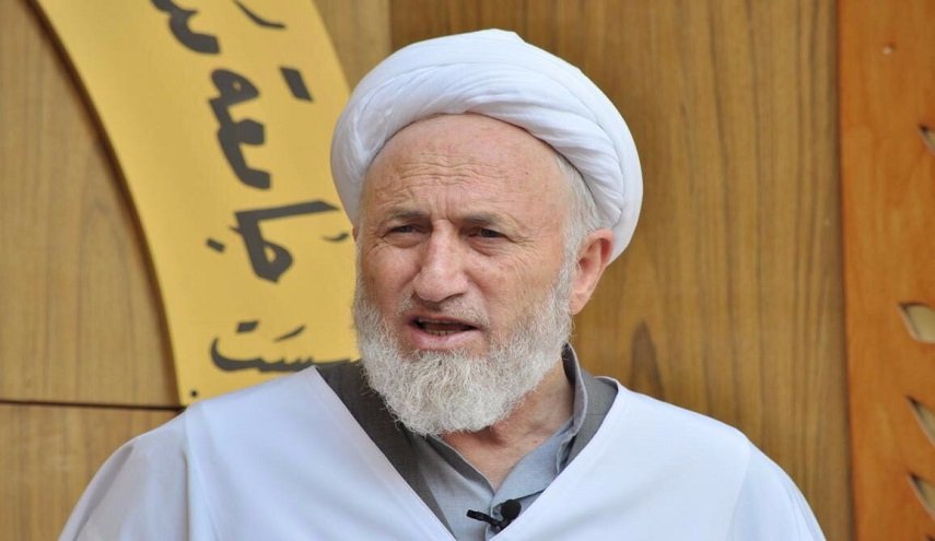 مرجع عراقي يدين الحكومة بعد قرارها الحياد بشأن الحظر على ايران