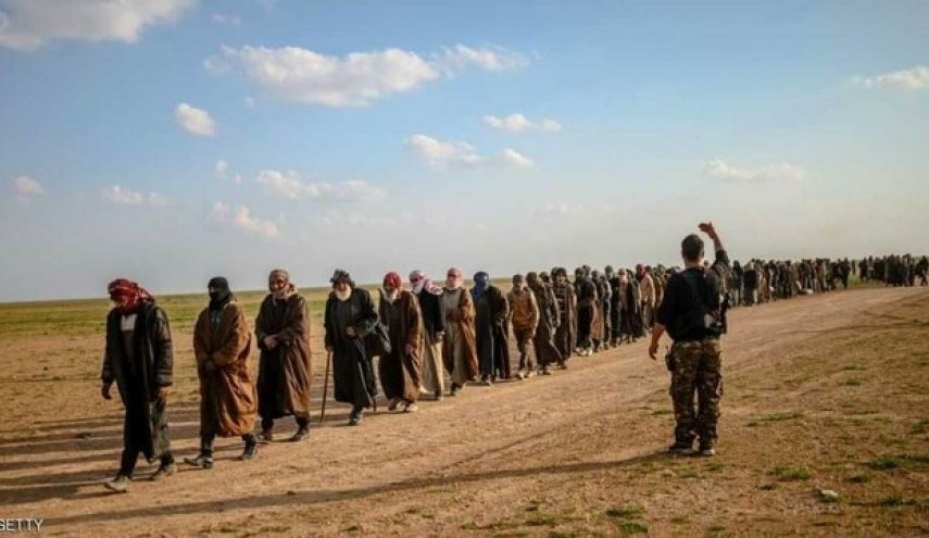 انتقال ده‌ها تروریست داعشی از شمال شرق سوریه به پایگاه التنف