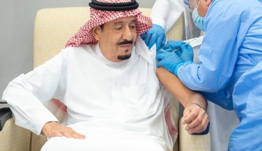 پادشاه سعودی واکسن کرونا زد

