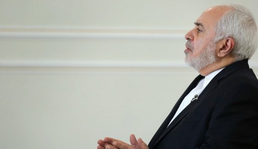 ظریف در یک روز «دو کارته» شد
