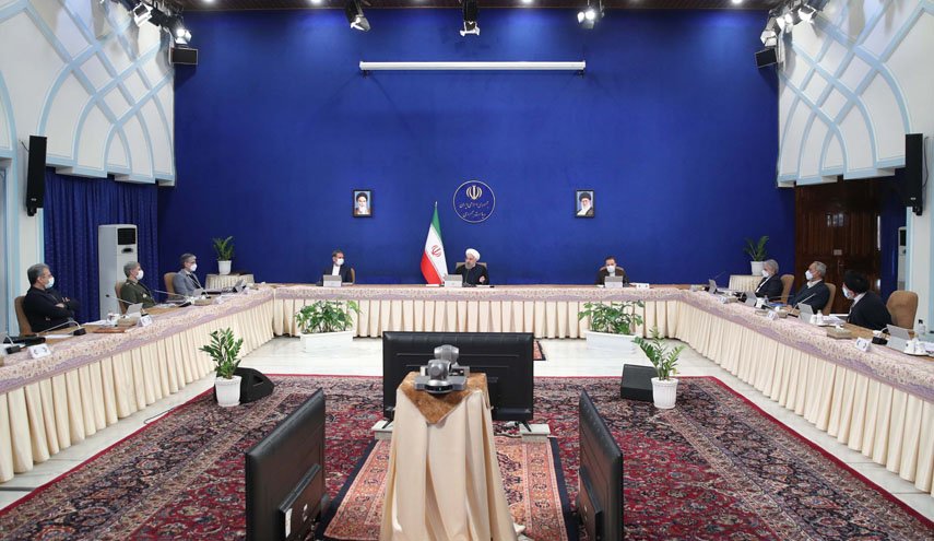 روحانی: جنگ اقتصادی دشمن شکست خورده و رو به پایان است/ آن جنایتکار شرور و آزاردهنده مردم رفته است/ شما به تعهدات خود برگردید، ساعتی دیگر ما به همه تعهداتمان برمی گردیم