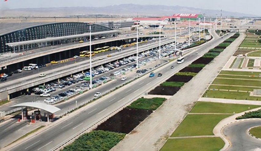 ايران: طائرة تركية تغير مسارها إلى باكو لسوء الظروف الجوية في طهران