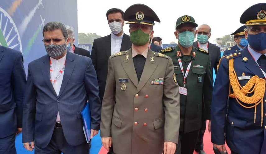 حضور وزیر دفاع در مراسم افتتاح نمایشگاه صنایع هوایی هند
