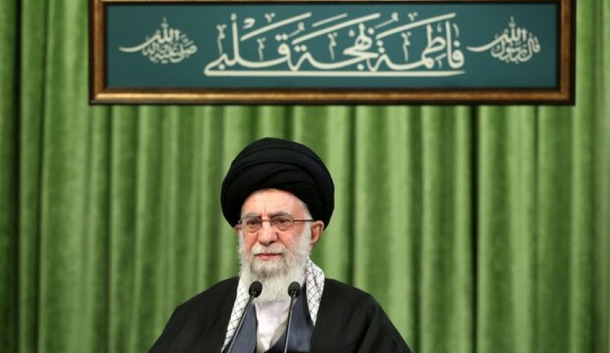 فرماندهان و کارکنان نیروی هوایی ارتش با رهبر انقلاب دیدار می‌کنند