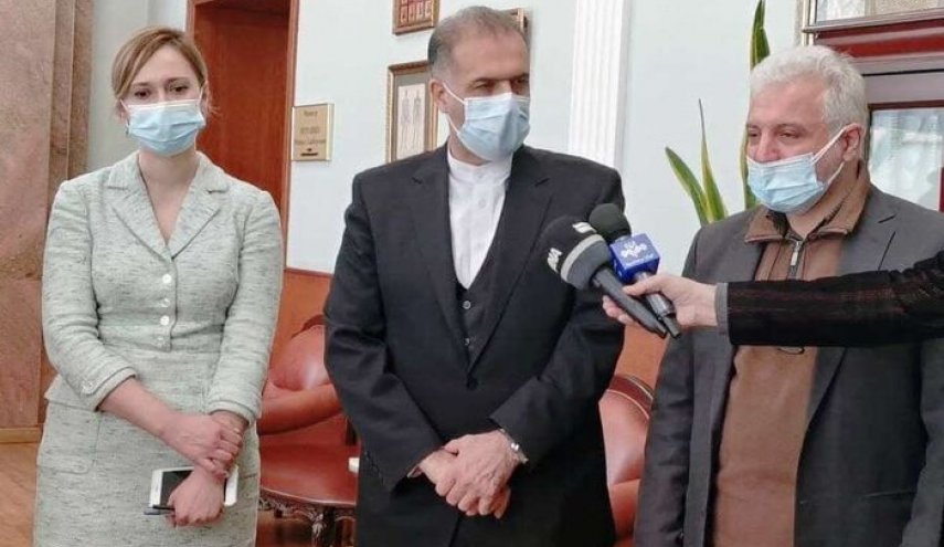 مذاکره با روسیه برای تولید سالانه حداقل ۱۰ میلیون دوز واکسن کرونا در ایران/ ارسال محموله دوم واکسن کرونا از روسیه به ایران؛فردا
