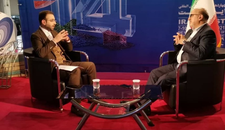 پتروشیمی وظیفه خود را در بخش اقتصاد کلان کشور به خوبی انجام داده است/ در حوزه صادرات با وجود تحریم ها با قدرت به کار خود ادامه داده ایم