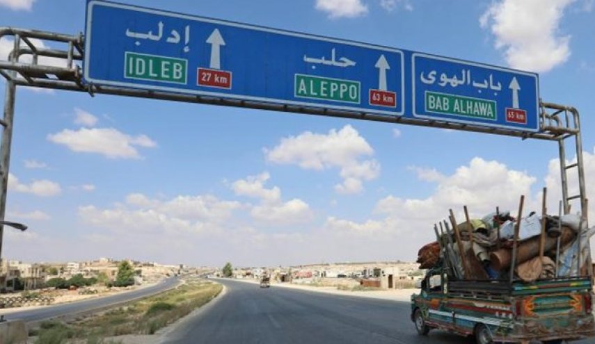 ممانعت گروه‌های تروریستی از خروج شهروندان سوری از ادلب 
