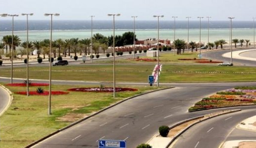 انفجارات قوية تهز مدينة ينبع السعودية