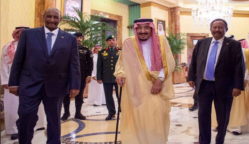 مصدران: الخرطوم تحصل على تعهد سعودي بـ1.5 مليار دولار كمساعدات