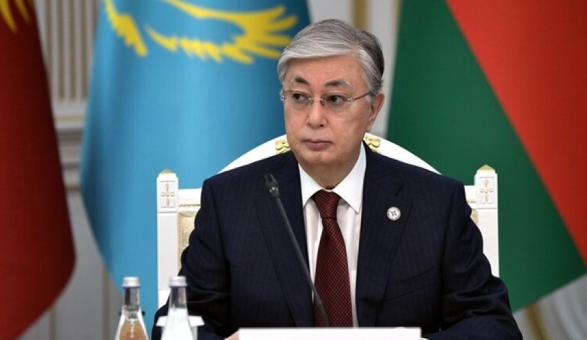رئيس كازاخستان يأمر بالتحقيق في تحطم طائرة عسكرية
