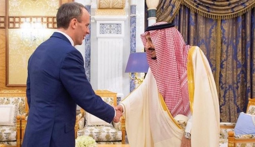 وزیر خارجه انگلیس: به حقوق بشر اعتنا نکنید و تجارت کنید