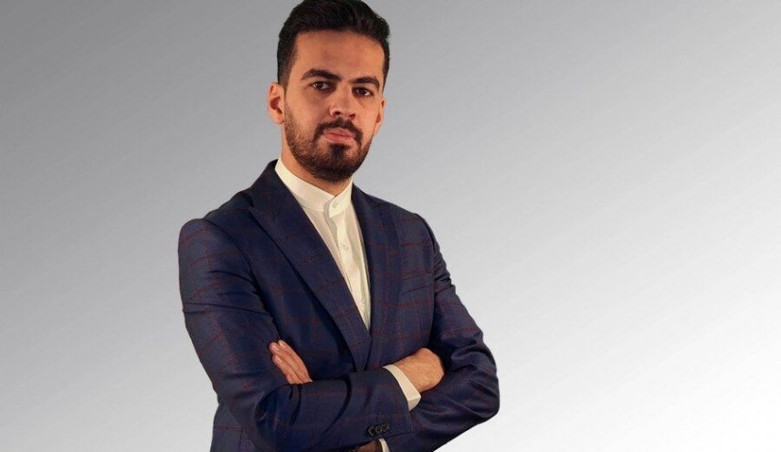 یک ایرانی نخستین توییت تاریخ را خرید
