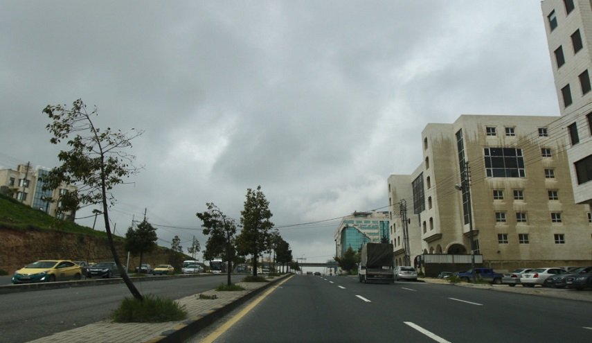 الأردن : أجواء غائمة وباردة في أغلب المناطق وأمطار متفرقة الجمعة