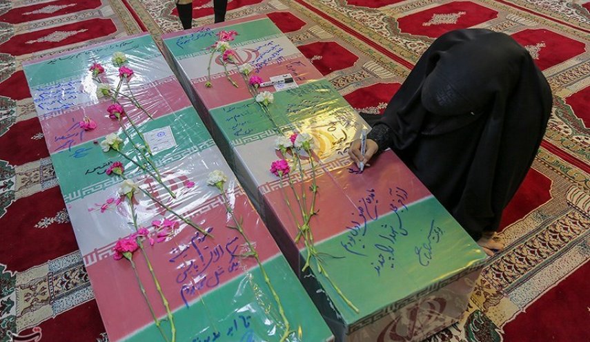 قرائت پیام رهبر معظم انقلاب به کنگره شهدای یزد / پیکر ۲ شهید گمنام دوران دفاع مقدس زینت‌بخش کنگره شهدا شد
