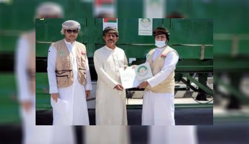 سلطنة عمان تسلم محافظة المهرة الدفعة الثالثة من الكتب المدرسية