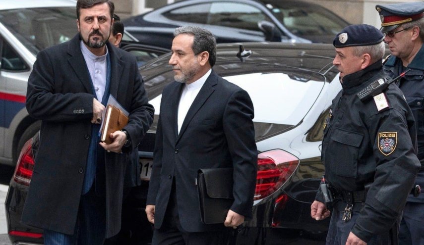 سید عباس عراقچی وارد وین شد