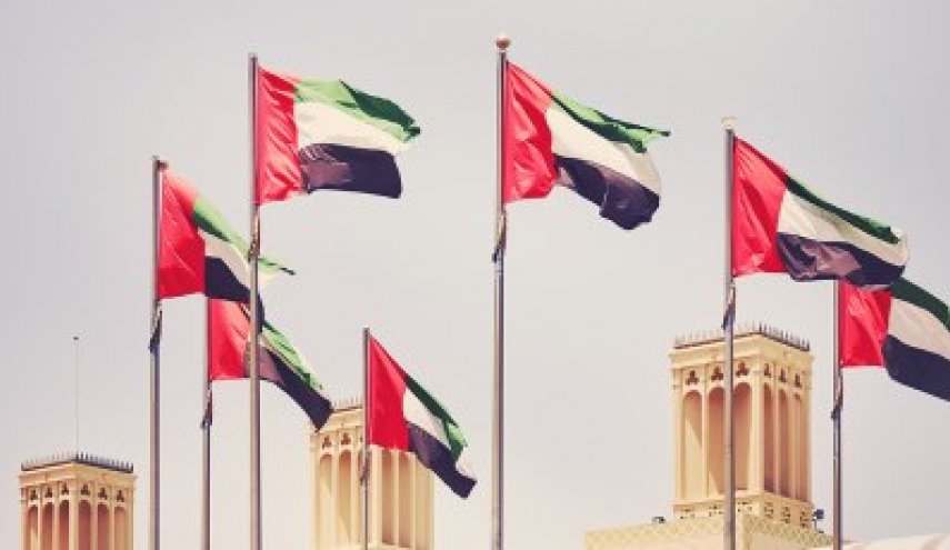 قادة الإمارات يهنئون الرئيس الايراني بحلول رمضان