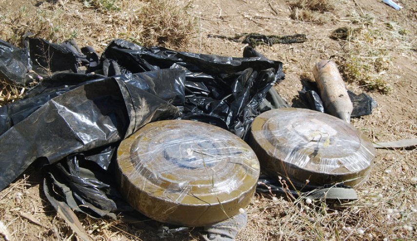 إصابة 5 سوريين بانفجار لغم من مخلفات الإرهابيين بالرقة