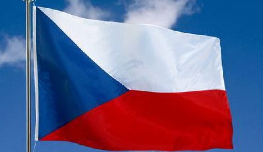  الحكومة التشيكية تطرد 18 دبلوماسيا روسيا لاتهامهم بالتجسس 
