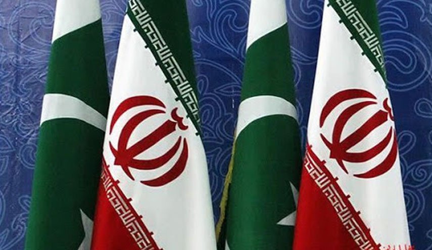 ایران و پاکستان تفاهمنامه توسعه تجارت مرزی امضا می‌کنند