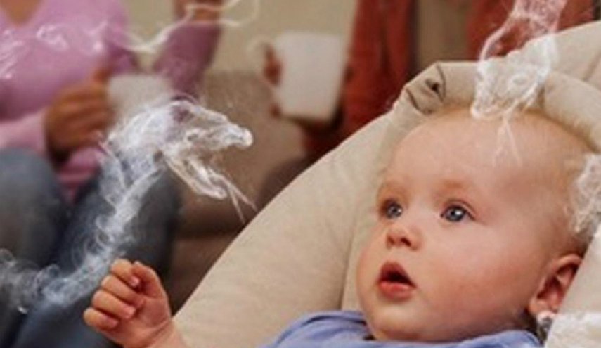 5 مخاطر على الأطفال بسبب تدخين الآباء