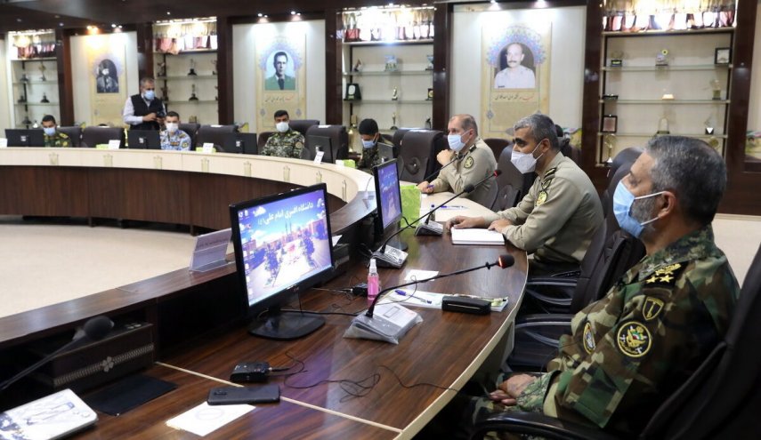 قائد الجيش الايراني: صنَعنا أنواع الطائرات المسيرة وأدخلناها الخدمة