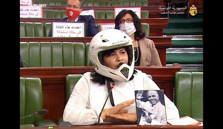 عبير موسى تجذب الأضواء لها بهذه الطريقة