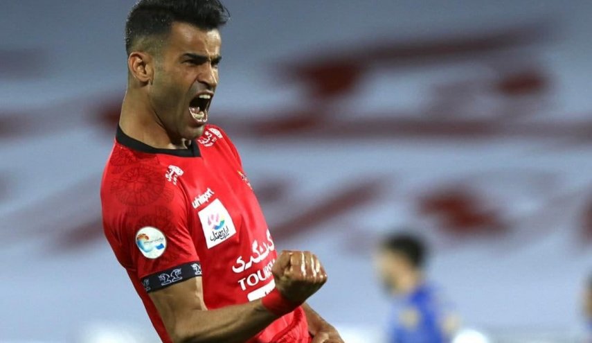پرسپولیس با شکست استقلال صدرنشین شد