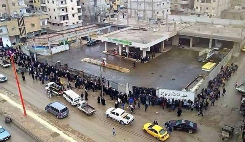 إضراب ومظاهرات وقطع طرقات بريف الحسكة احتجاجا على قرار 'قسد' رفع أسعار المحروقات