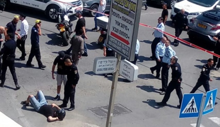قدس اشغالی؛ دو صهیونیست در حمله یک فلسطینی مجروح شدند